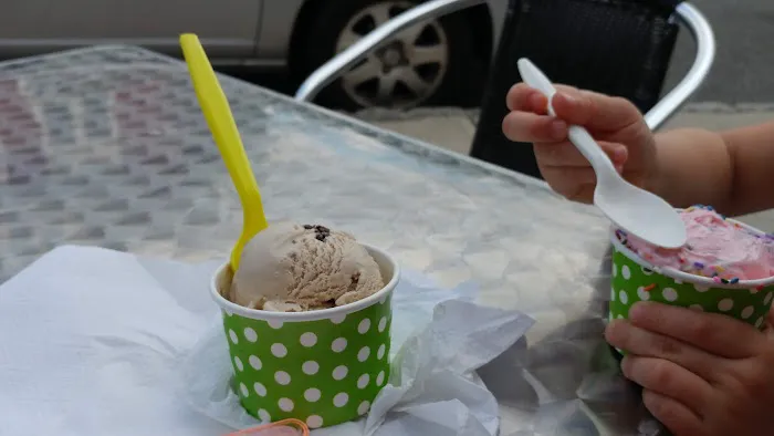 The Towne Scoop Picture 7