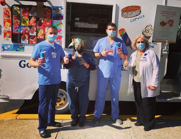 Mike's Ice Cream Trucks Picture 2