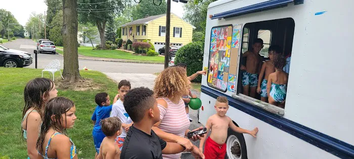 Mike's Ice Cream Trucks Picture 5