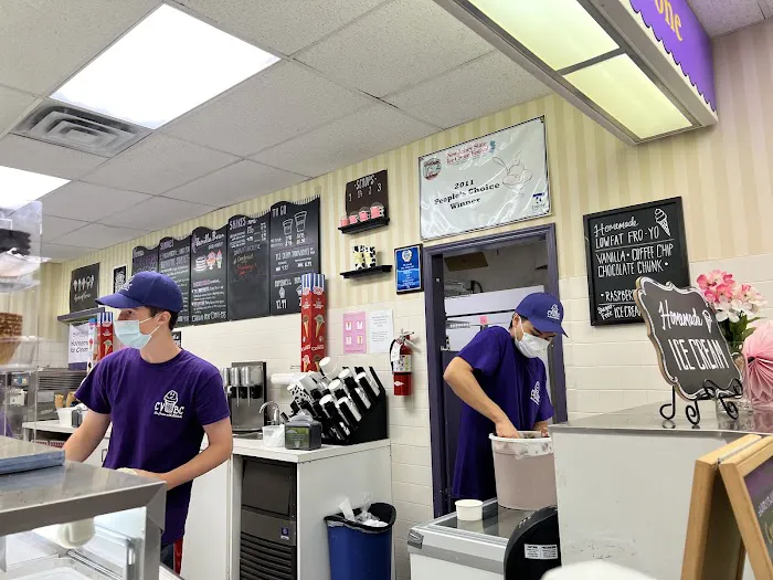 Cranford Vanilla Bean Creamery Picture 10