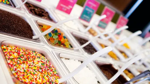 16 Handles Picture 1