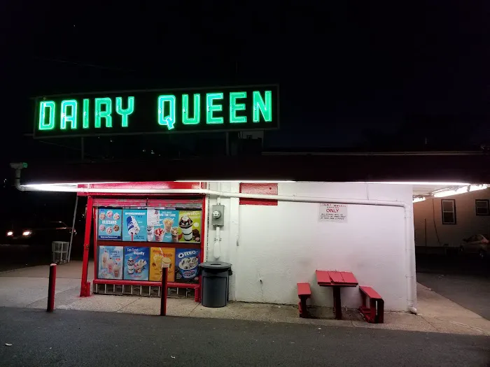 Dairy Queen (Treat) Picture 3