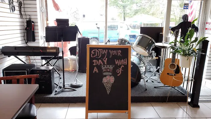 Dippy Sippy Ice Cream & Desserts Picture 7