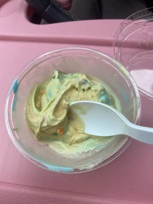 Dippy Sippy Ice Cream & Desserts Picture 5
