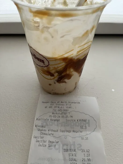 Haagen-Dazs Ice Cream Shop Picture 1