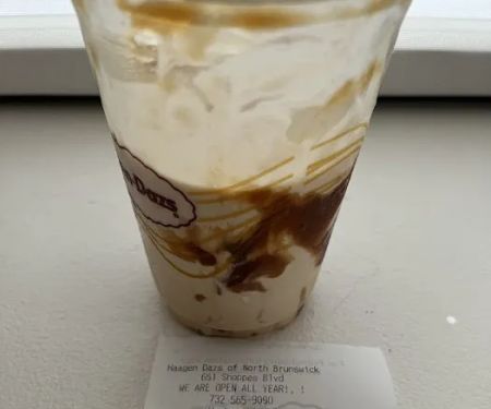 Haagen-Dazs Ice Cream Shop