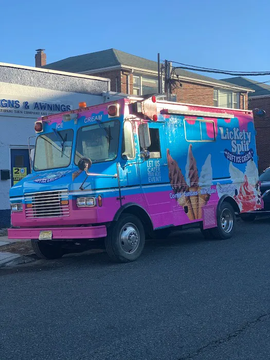 Lickety split soft ice cream truck Picture 9