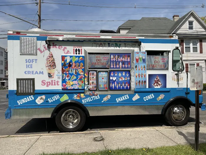 Lickety split soft ice cream truck Picture 10