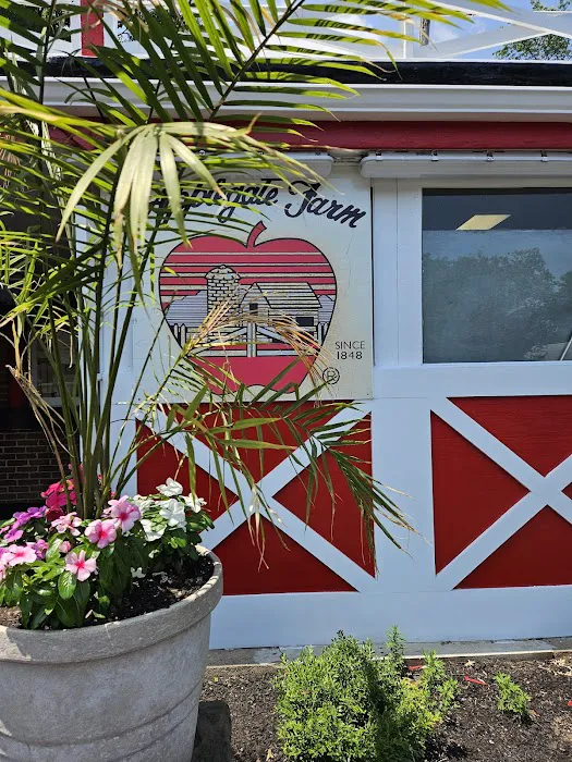Applegate Farm Picture 10