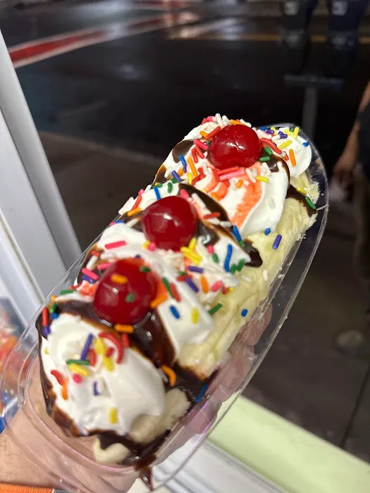 A's chill ice cream Picture 4