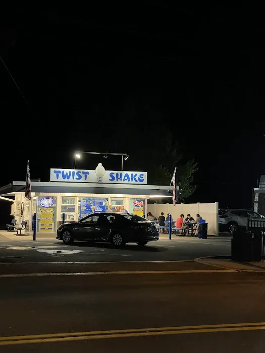 Twist & Shake Picture 6