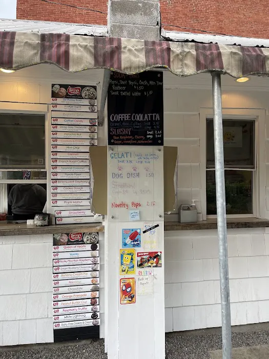 Village Scoop Ice Cream Shop Picture 1