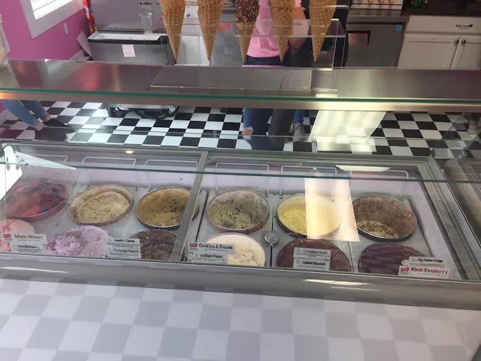 G-JimMieS Ice Cream Picture 4
