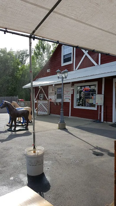 The Barn @ Mallery Street Marketplace Picture 9