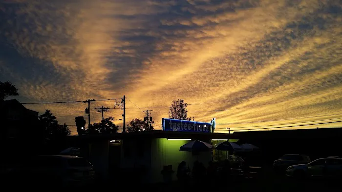 Jims Tastee Freez Picture 7