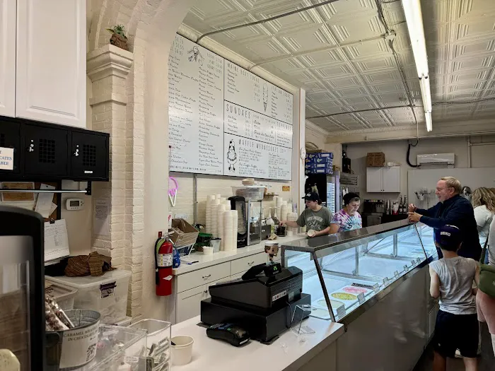 Storm and Daughters Ice Cream Picture 7