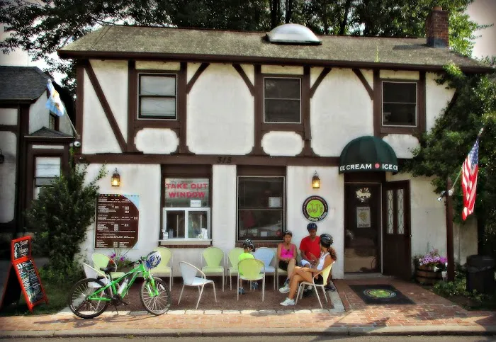 JJ's Scoop House Picture 1