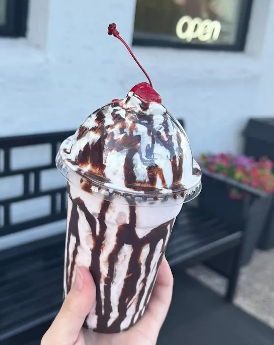 Pop Pop's Ice Cream Shoppe Picture 4