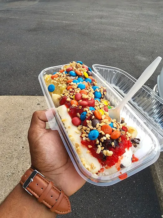 Petrucci's Ice Cream & Water Ice Picture 10