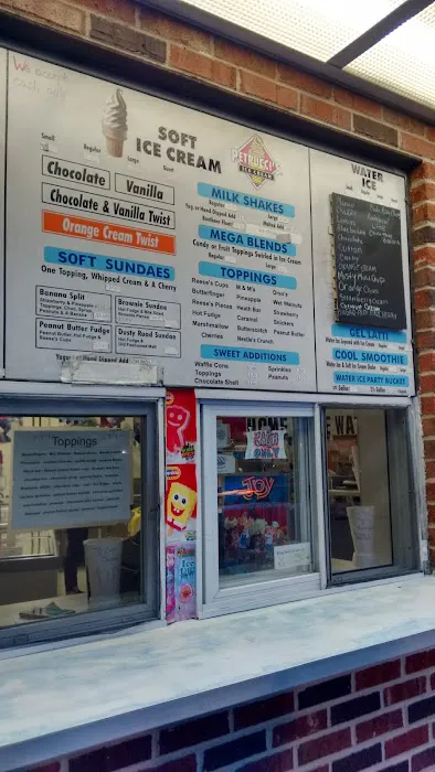 Petrucci's Ice Cream & Water Ice Picture 5