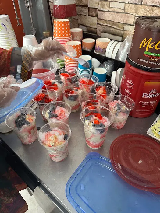 5 Star Scoop Ice Cream,Custom Cakes & Bakes Picture 1