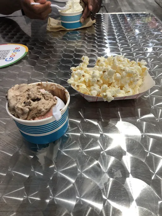 Trenton Ice Cream Parlor Picture 2