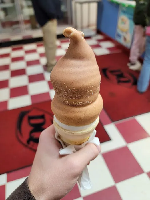Dairy Queen (Treat) Picture 10