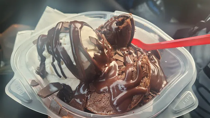 Dairy Queen (Treat) Picture 6