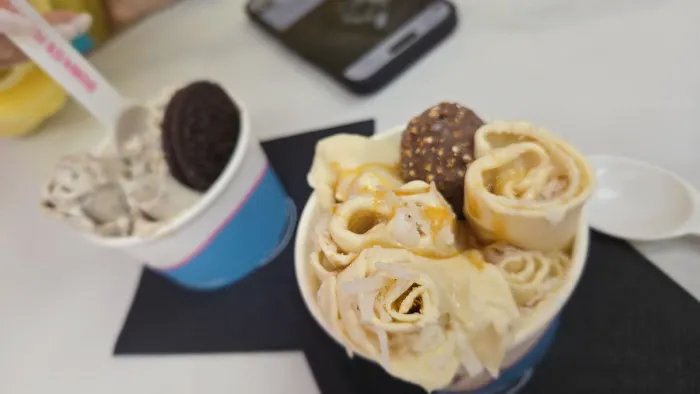 Rollito's Ice Cream Rolls Picture 8