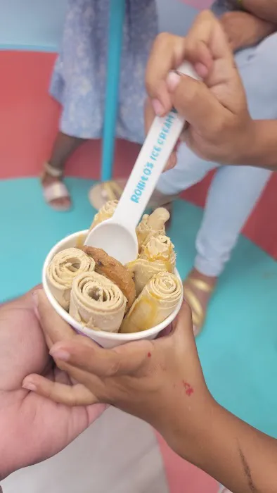Rollito's Ice Cream Rolls Picture 6