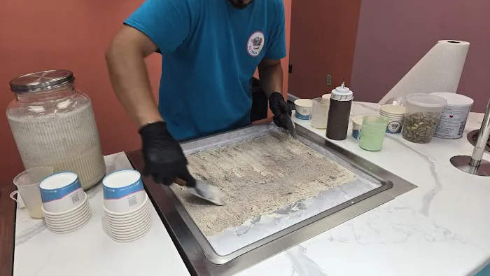 Rollito's Ice Cream Rolls Picture 3