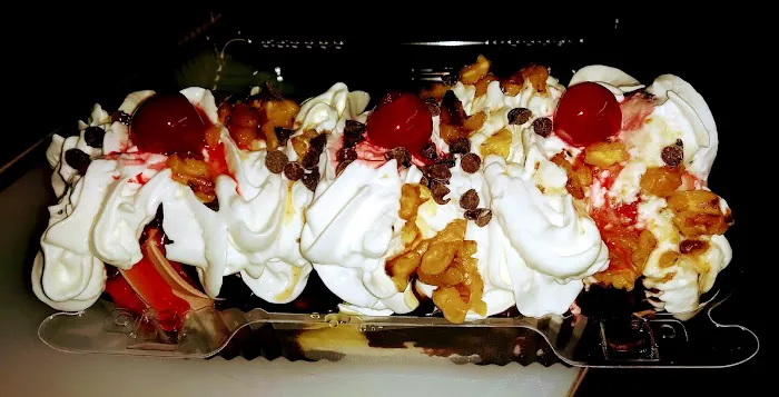 Brodie's Ice Cream Bar Picture 7