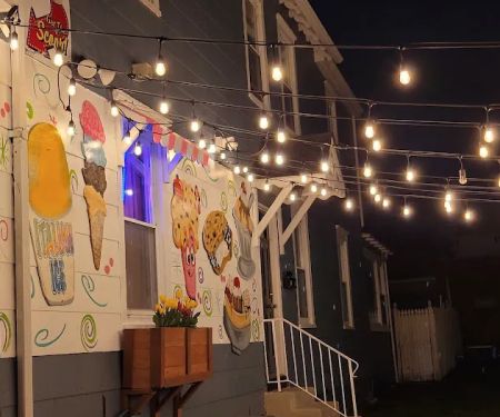 Debbie's Snack Shop