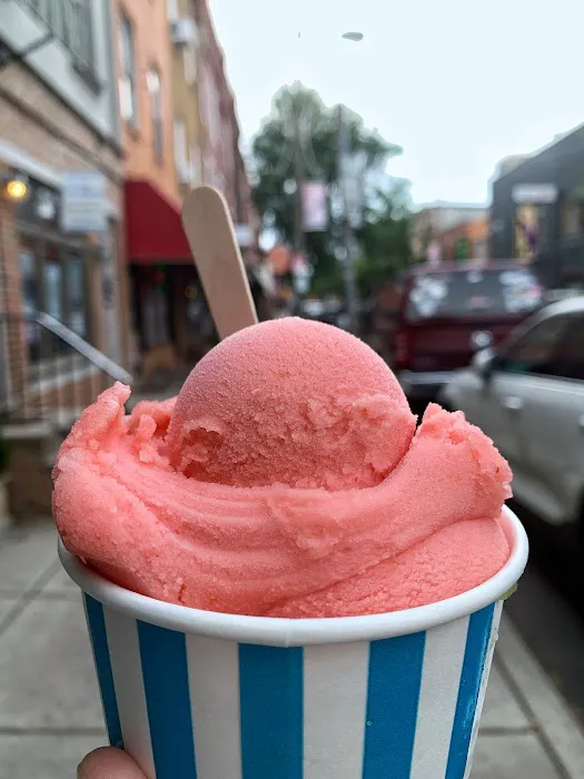D’Emilio’s Old World Ice Treats Picture 1