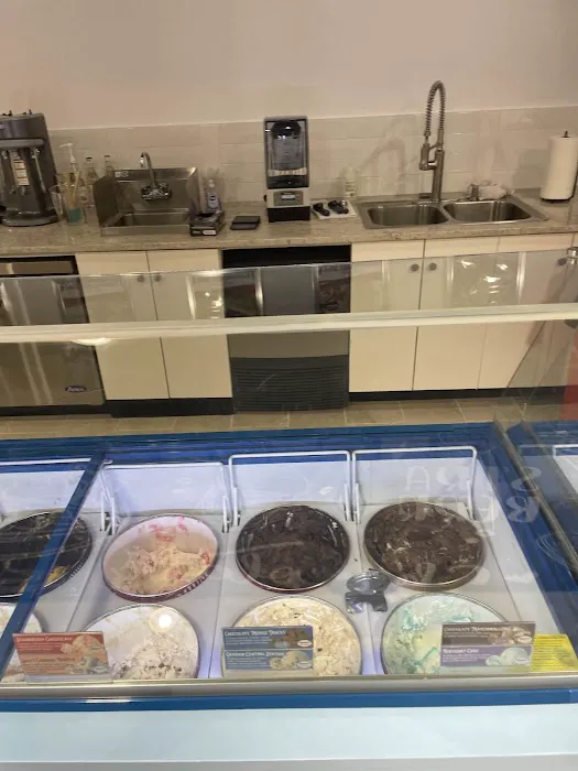Hershey Shake Shop Creamery Picture 1