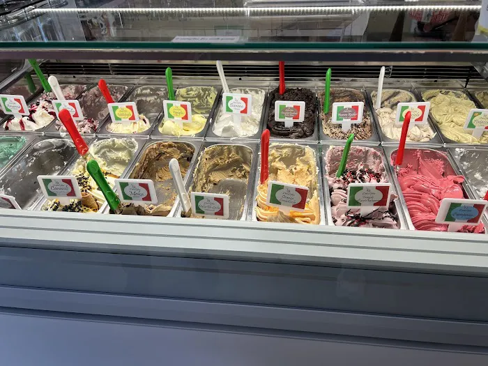 Dolce Vita Gelateria Picture 6