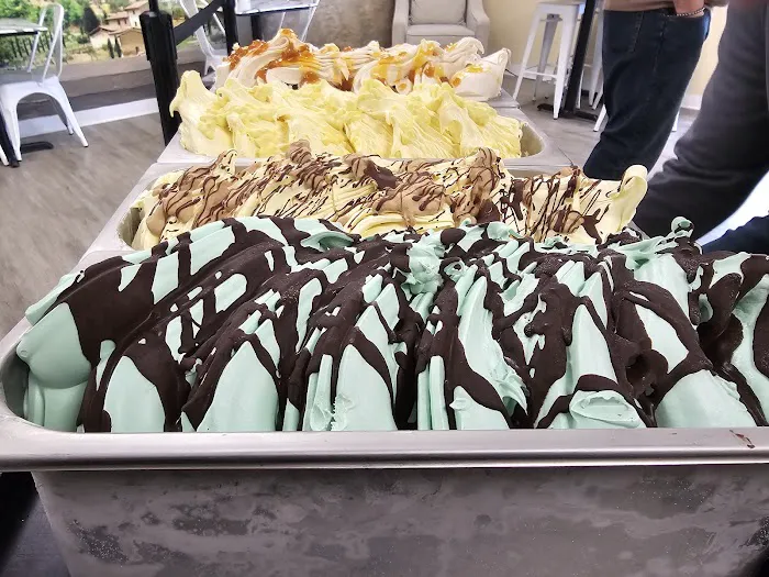 Dolce Vita Gelateria Picture 3