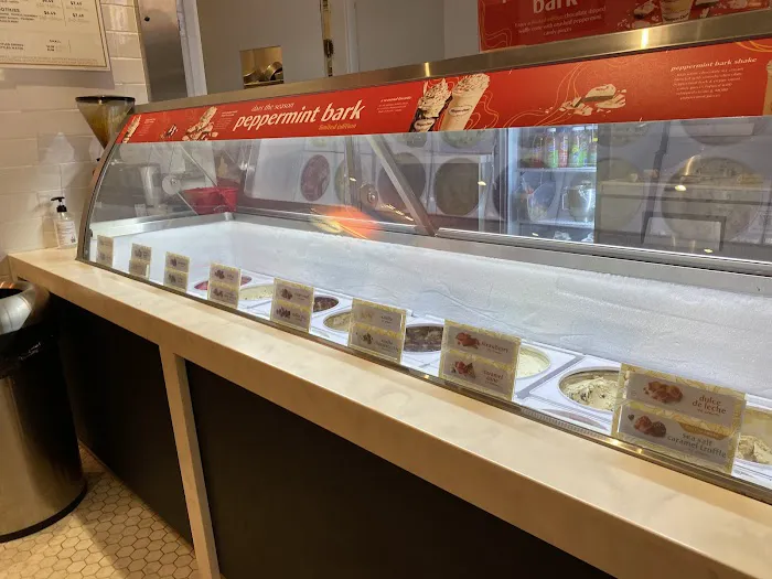 Häagen-Dazs Ice Cream Shops Picture 7
