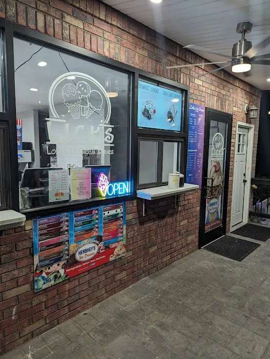 Lola's Ice Cream Korner Picture 8