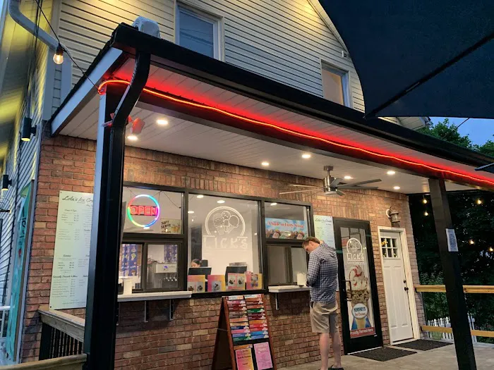 Lola's Ice Cream Korner Picture 4