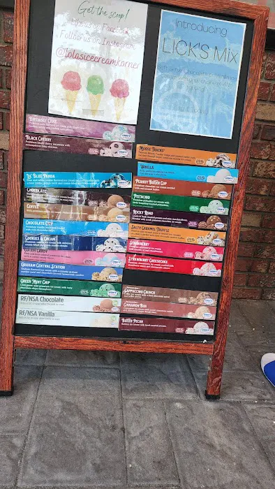 Lola's Ice Cream Korner Picture 6