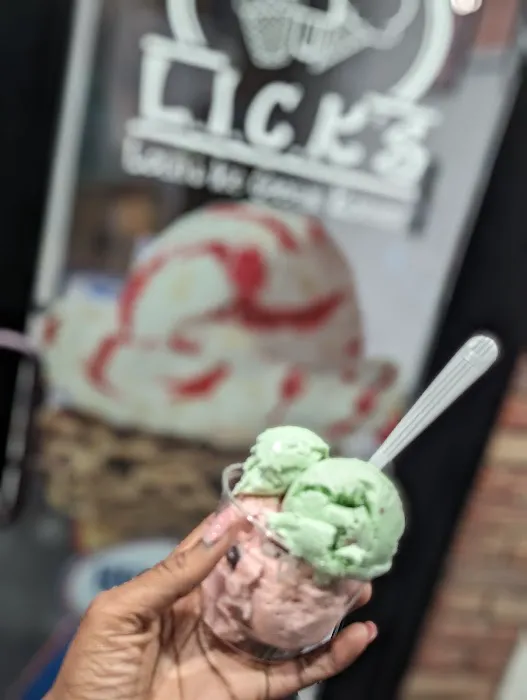 Lola's Ice Cream Korner Picture 2