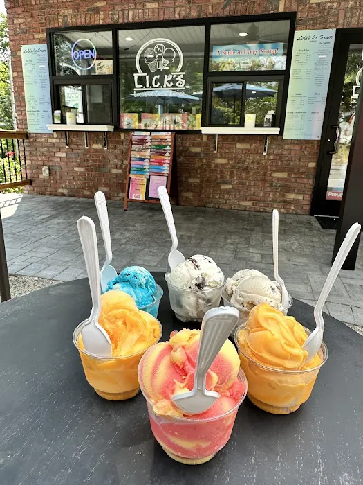 Lola's Ice Cream Korner Picture 5