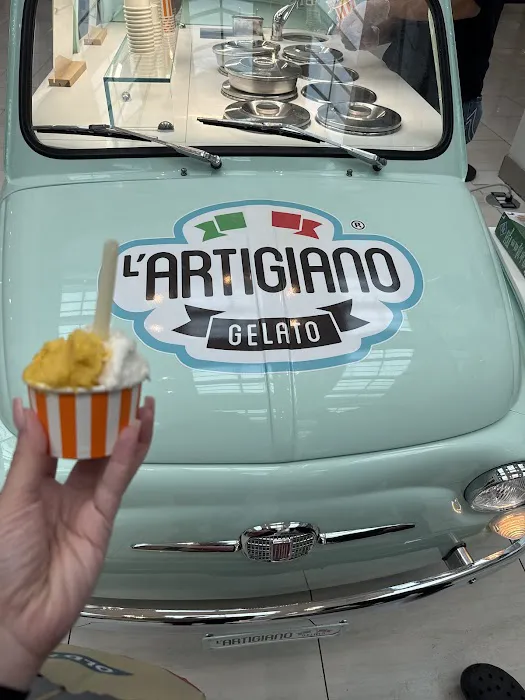 L'Artigiano Gelato Picture 3