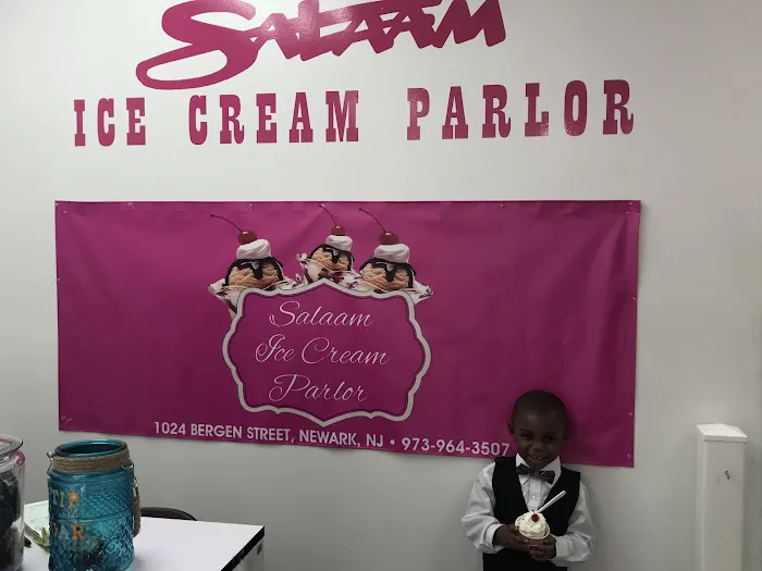 Salaam Ice Cream Parlor Picture 4