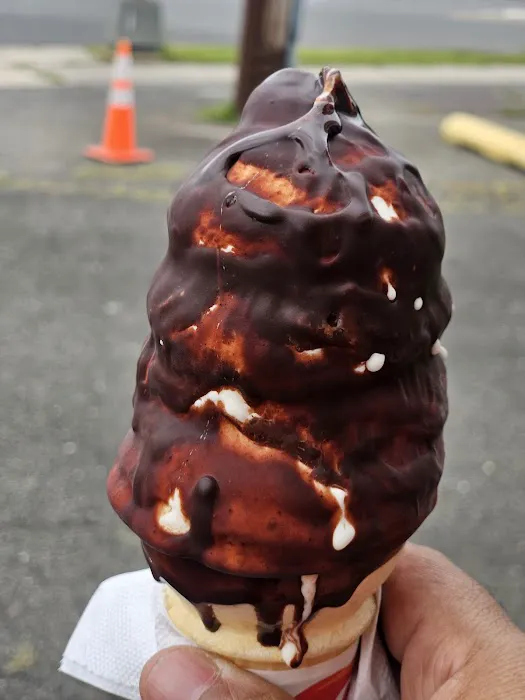 Dairy Queen (Treat Only) Picture 6
