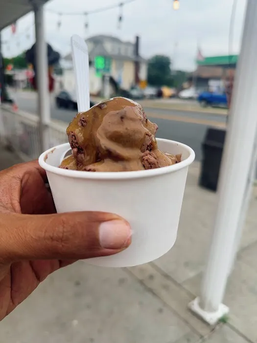 Milltown Ice Cream Depot Picture 8