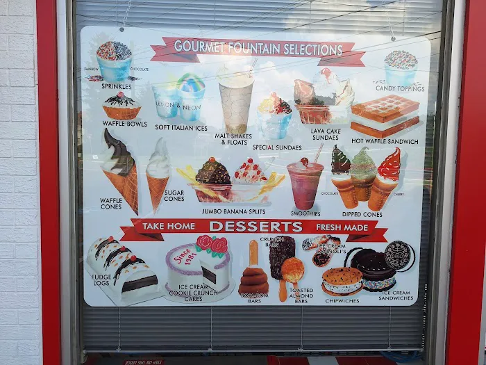 Magnifico's Ice Cream Picture 6