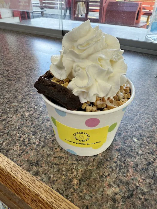 Causeway Ice Cream Picture 7