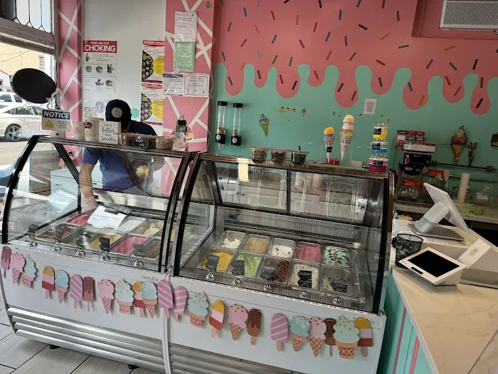 Tutto Cream Gelateria Picture 9